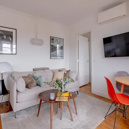 Apartment 1-bedroom Gem Eiffel Tower View, Terrace, And Ac *
