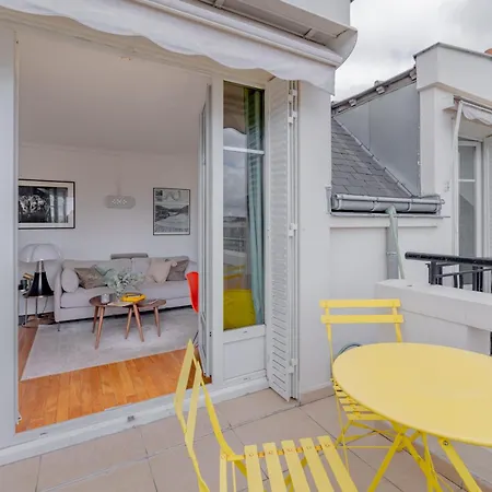 1-bedroom Gem Eiffel Tower View, Terrace, And Ac Lejlighed