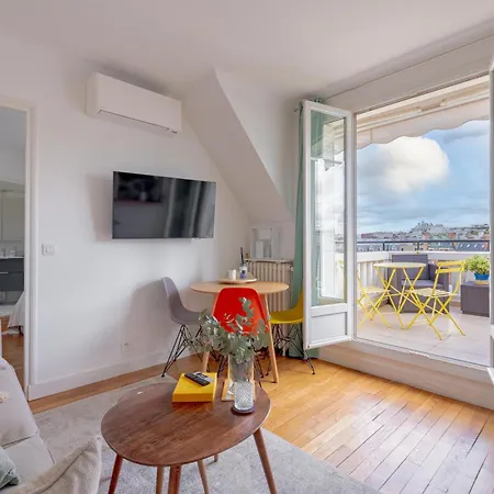 1-bedroom Gem Eiffel Tower View, Terrace, And Ac