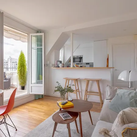 1-bedroom Gem Eiffel Tower View, Terrace, And Ac